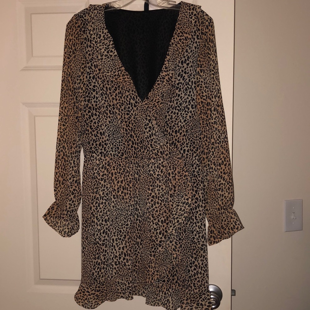 H&M ruffle leopard dress size US 10